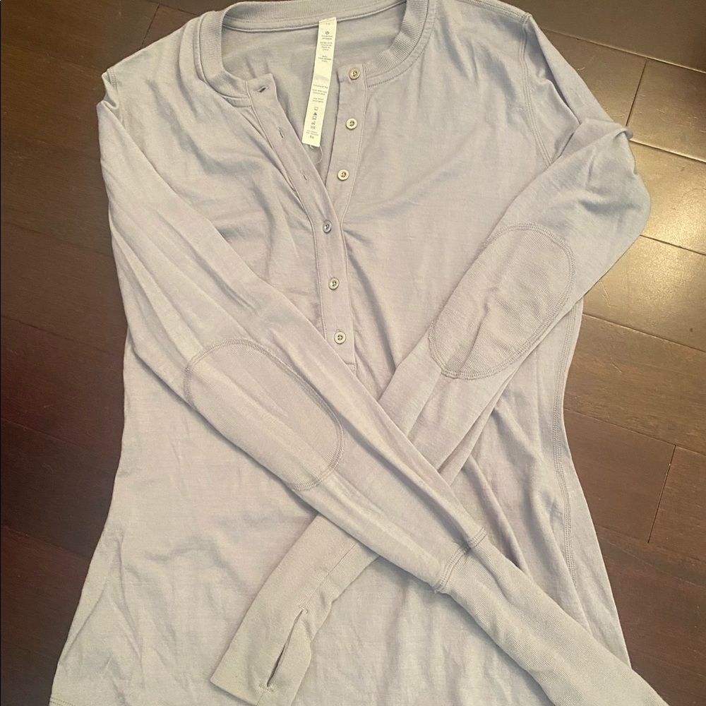 Lulu lemon long sleeve top light grey